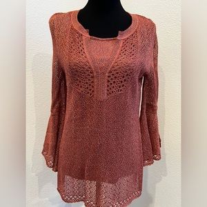 NWOT Chico’s Bell-Sleeve Pullover Peasant Blouse Size 0 (US Size 4) Small